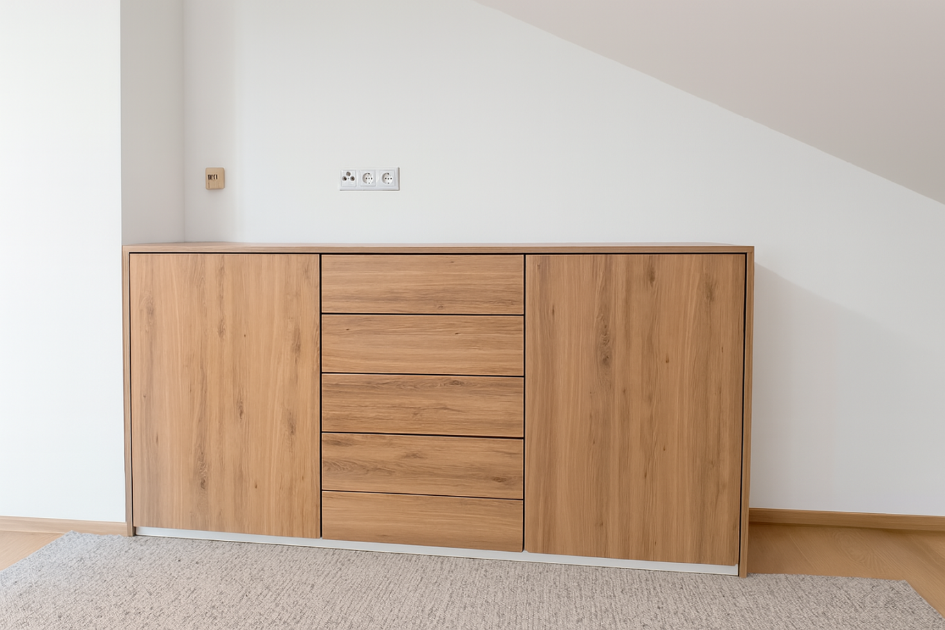 Sideboard Eiche-Dekor – Schreinerei Hofmann Bamberg Sideboard im pflegeleichten Eiche-Dekor passend zu Bett und Kleiderschrank – Schreinerei Hofmann Bamberg